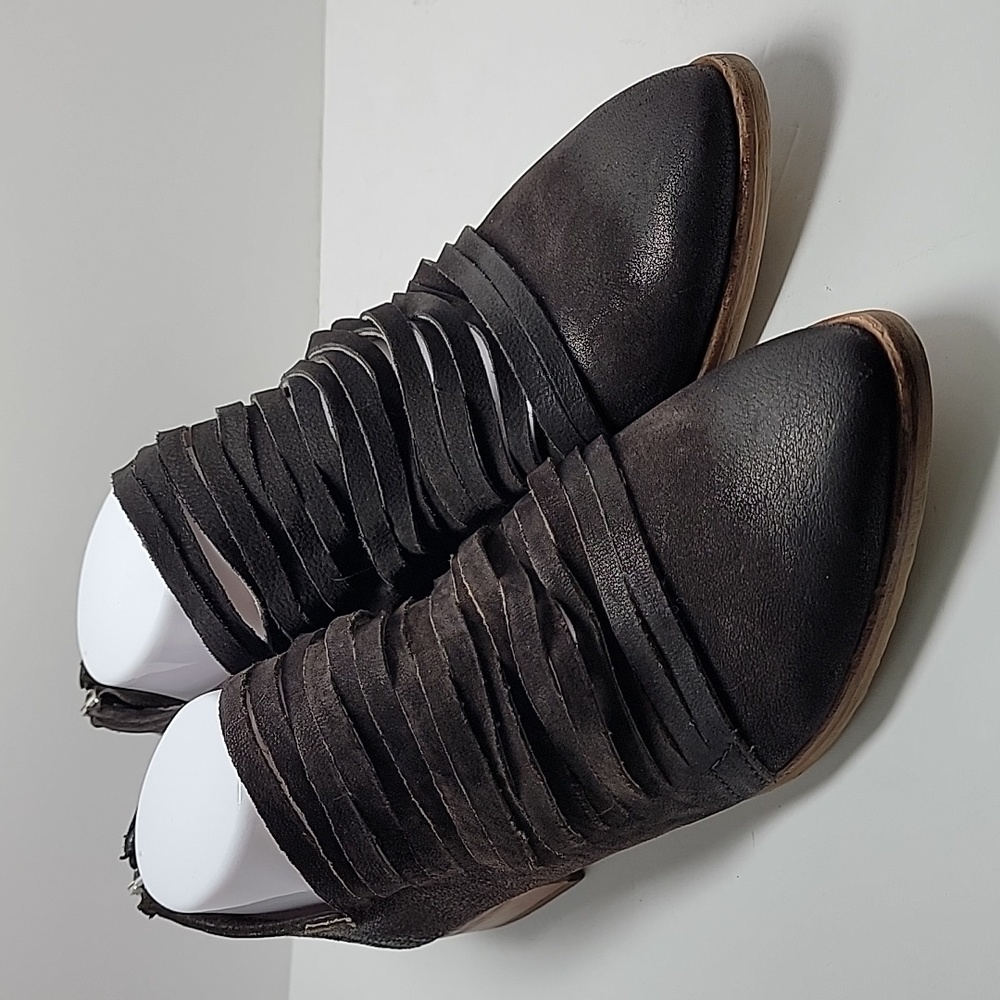 Free People Lost Valley Black Leather Ankle Booties Back Zip Block Heel 38